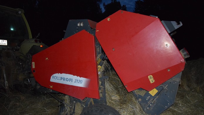 Nešťastie v Zlatých Moravciach: Len 45-ročného muža zabil stroj na balenie sena