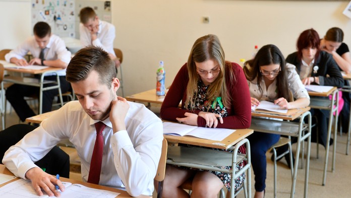 Študenti sa môžu aj tento rok uchádzať o štipendium. Takéto sú podmienky