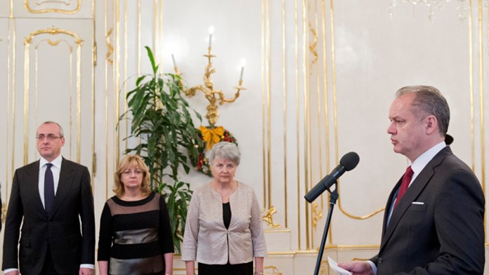 Prezident Andrej Kiska vymenoval sudcov za prítomnosti ministra Tomáš Boreca.