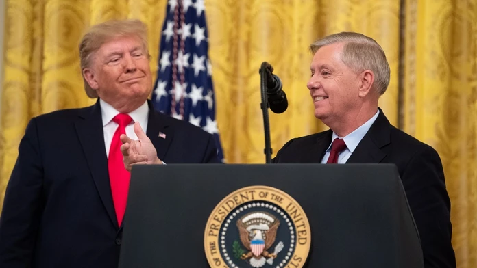Trump chce na Rusko pritlačiť sankciami. Ak nebude súhlasiť s prímerím, mohlo by na to doplatiť aj Slovensko