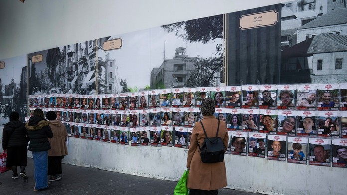 Desaťmesačný rukojemník zostáva v zajatí. Hamas ho odovzdal inej skupine militantov