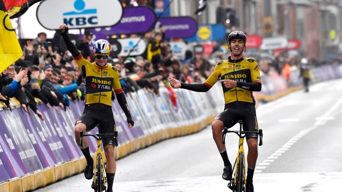 Majstrom Európy v cyklistike sa stal Laporte, ktorý v závere zdolal tímového kolegu