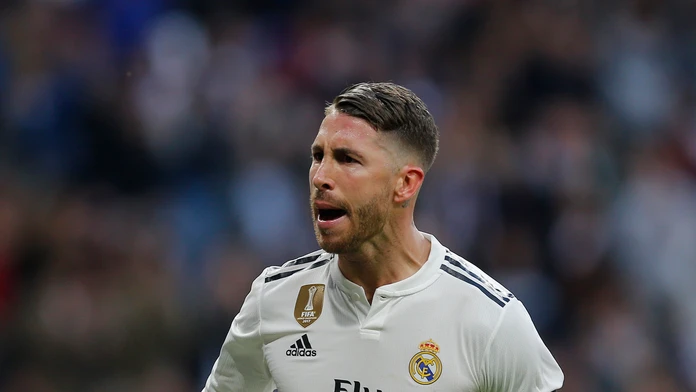 Sergio Ramos z Realu oslavuje gól proti Valladolidu.
