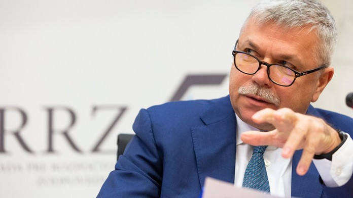 Komunikácia Z. Andruskóa a T. Szabóa.