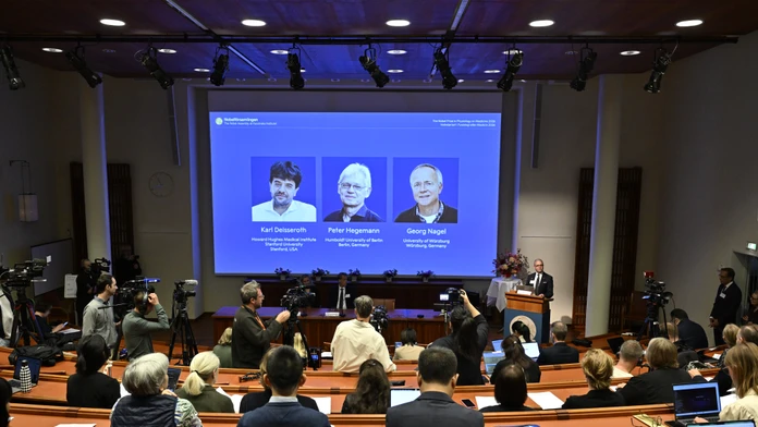Nobelovu cenu za medicínu získali vedci za objavy v oblasti optogenetiky