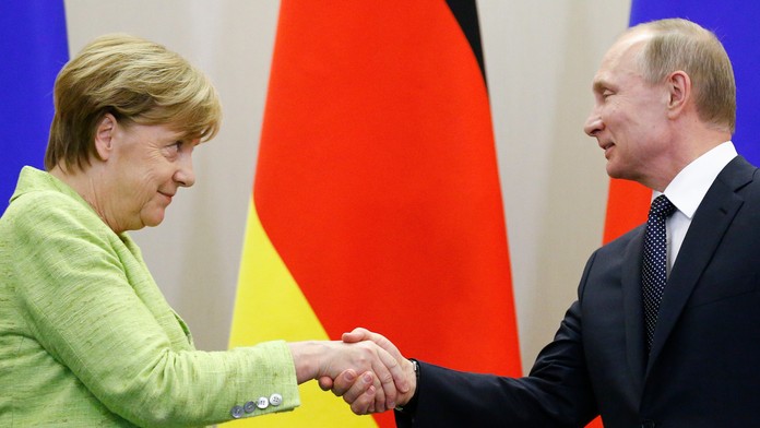 Stretnutie Angely Merkelovej a Vladimíra Putina.