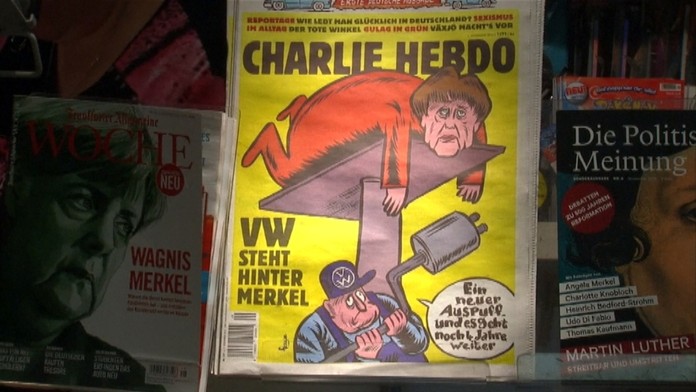 Kontroverzný časopis dnes vyššiel s Merkelovou na titulke.