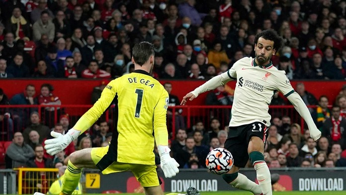 Salah dokončuje hetrik.