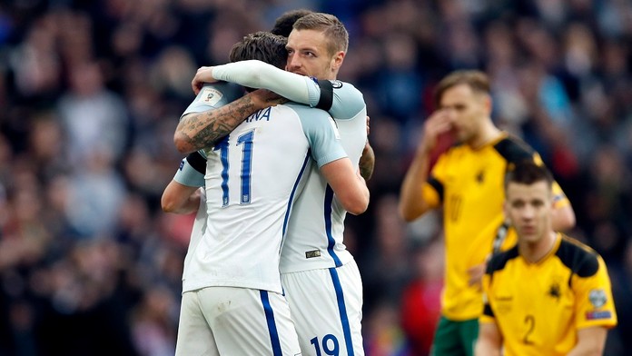 Z gólu sa tešia Vardy a Lallana