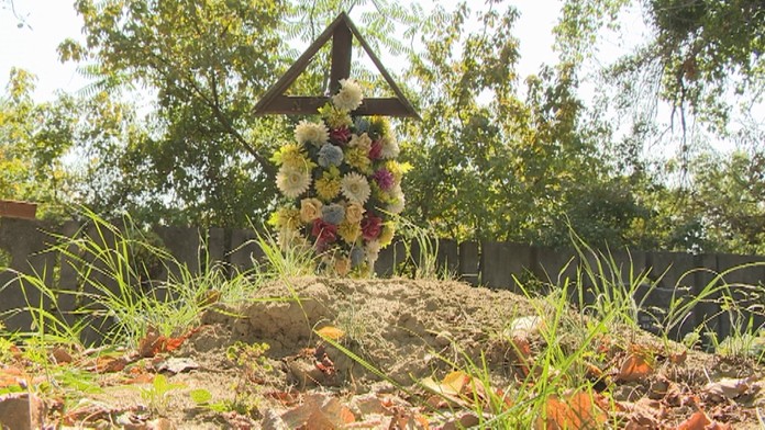 Hrob neznámej ženy.