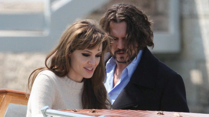 Angelina Jolie a Johnny Depp pri nakrúcaní filmu Turista