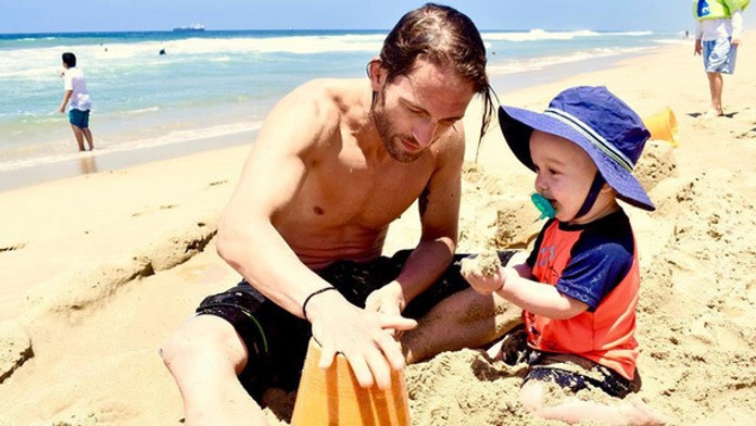 Slávny zápasník prišiel o ročného syna. Zabila ho opitá vodička