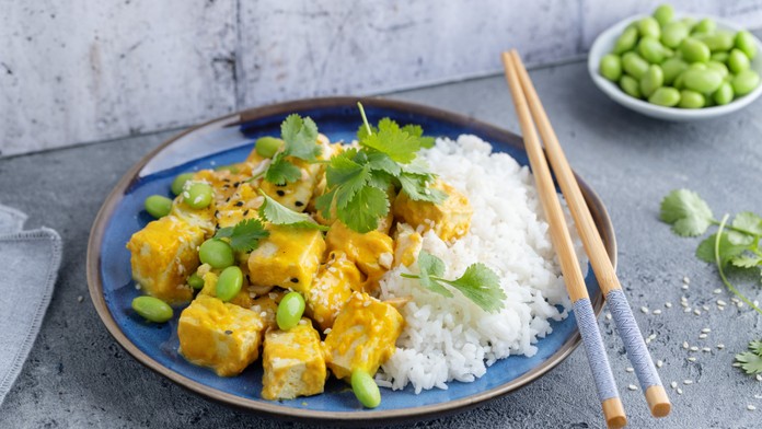 Jedlo z tofu. Ilustračná snímka. 