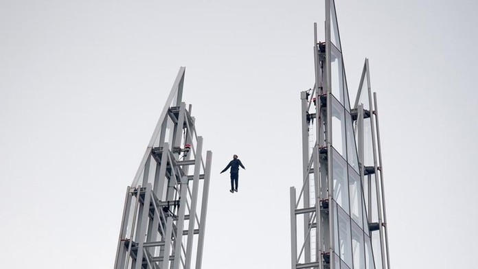 Dynamo nad mrakodrapom