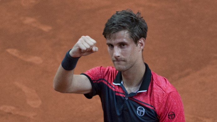 Martin Kližan s víťazným gestom po výhre nad Mirzom Bašičom.