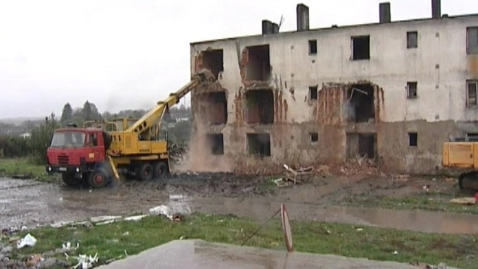 Neprispôsobivých a neplatičov v Prešove deložovali