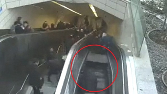 Muža pohltil eskalátor v Turecku