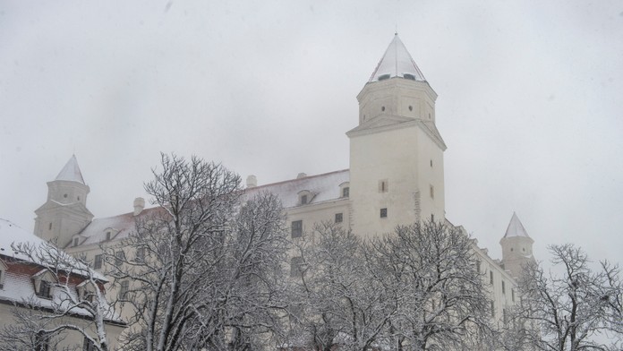 Nádejí na snehovú zimu sa zrejme musíte vzdať. Meteorológovia zverejnili prvú predpoveď