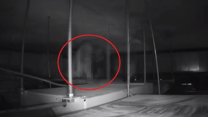 Zdrogovaný muž vo ventilačnej šachte.