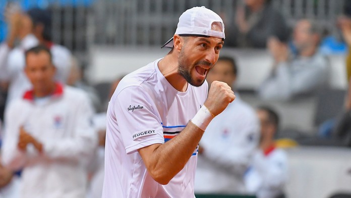 Na snímke slovenský hráč Igor Zelenay počas štvorhry.