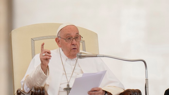 Pápež sa necíti dobre. Zrušil aj svoj sobotňajší program