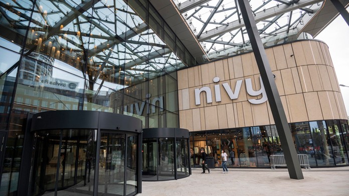 Vchod do novej bratislavskej Autobusovej stanice Nivy.