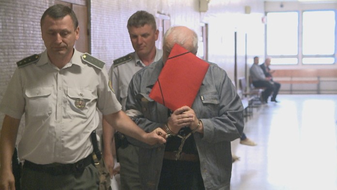 Marián je obvinený z ďalších trestných činov a zhodou okolností vždy keď mal mať pojednávanie, anonym paralyzoval súdy.