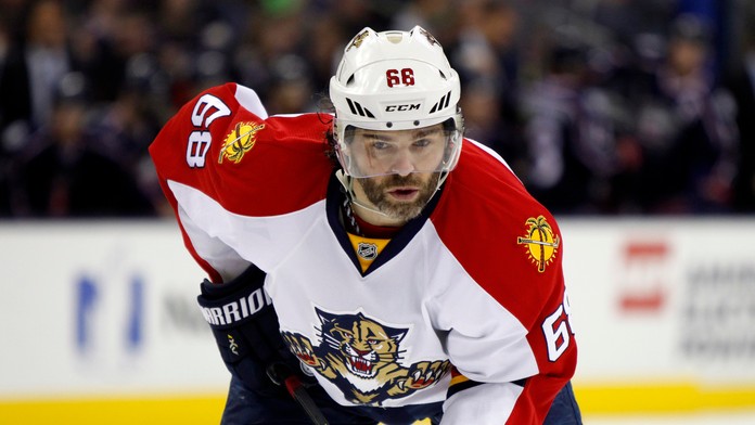 Na archívnej snímke z 27. februára 2016 hokejista Floridy Panthers Jaromír Jágr počas zápasu NHL proti Columbusu Blue Jackets.jp