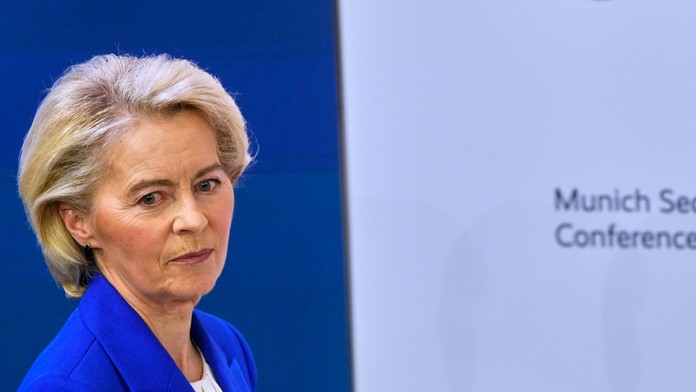 Stámilióny eur či spoľahlivé dodávky energie. EÚ oznámila plán na podporu Ukrajiny pred ďalšou zimou