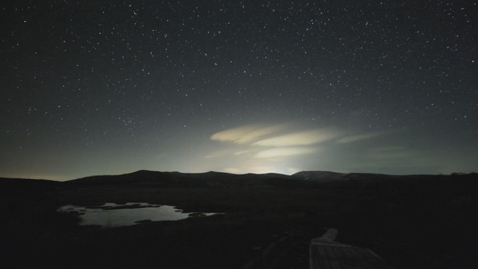 Najaktívnejších meteorický roj čoskoro pokryje oblohu. 
