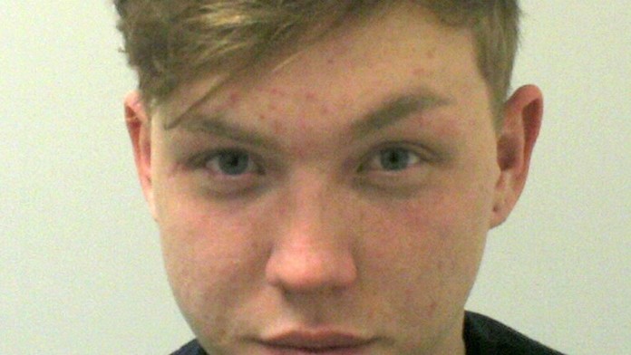 Pohľad beštiálneho otca Kana Kennedyho (20).