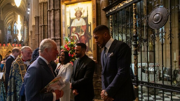 Lietadlo, ktoré priviezlo rýchlotesty z Číny a iný zdravotnícky materiál