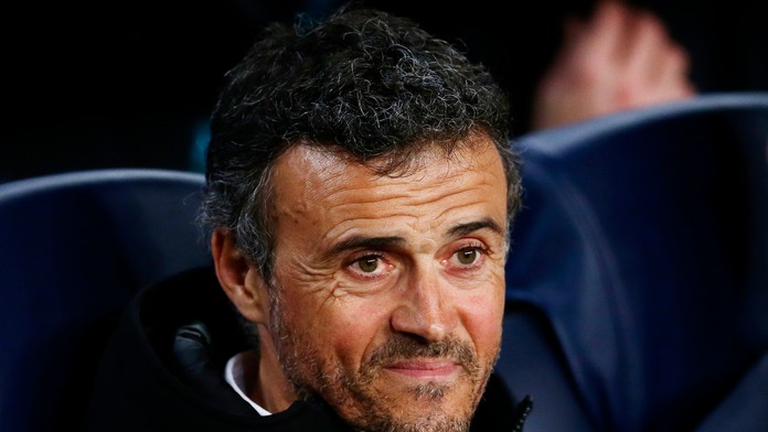 Kouč Barcelony Luis Enrique počas odvety osemfinále LM proti PSG.