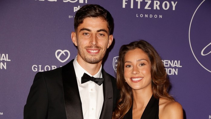 Hnev fanúšikov prekročil všetky hranice. Manželka hviezdy Arsenalu čelí nechutným vyhrážkam