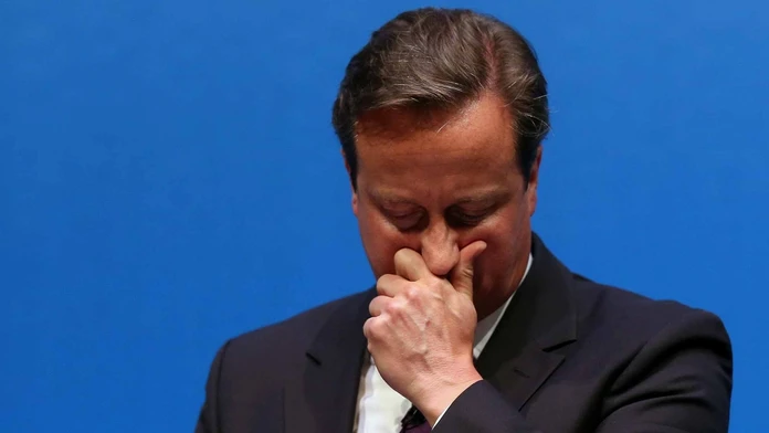 Britský premiér David Cameron sa snaží presvedčiť Škótov, aby zostali v Spojenom kráľovstve.