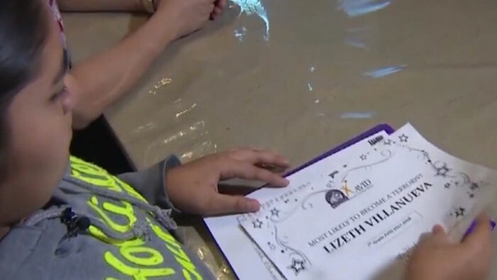 Žiačka dostala od učiteľky otrasné ocenenie