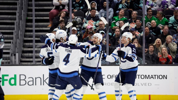 Seattle nedokázalo skórovať proti Winnipegu. O výhre Colorada rozhodol Ničuškin, ktorý zažil úspešný návrat