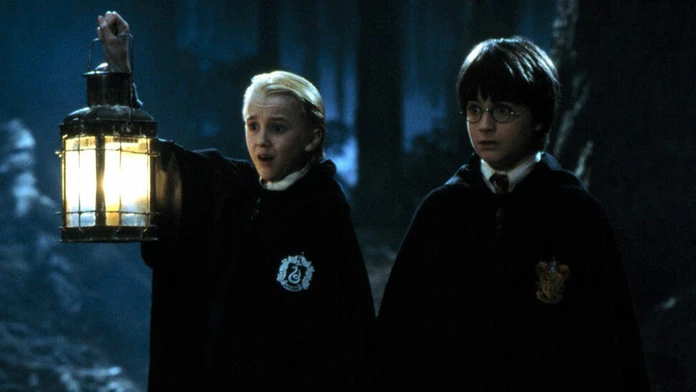 Tom Felton a Daniel Radcliffe vo filme Harry Potter a Kameň mudrcov
