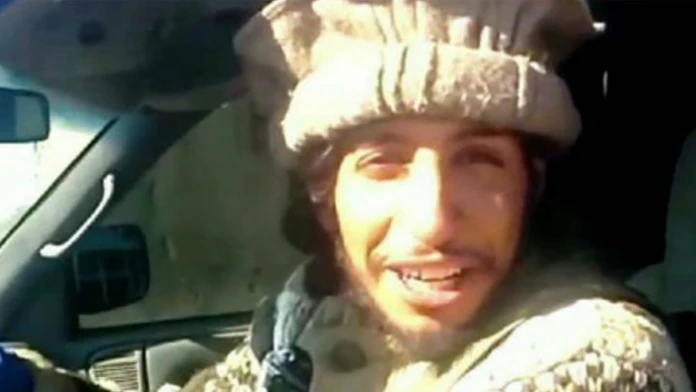 Abdelhamid Abooud je podozrivý z teroristických útokov v Paríži.