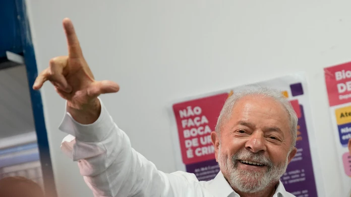 Bývalý majster sveta F1 má problém. Prial si smrť novozvoleného brazílskeho prezidenta, čelí vyšetrovaniu