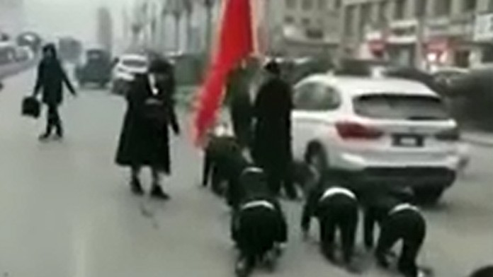 Po žene intenzívne pátrajú.