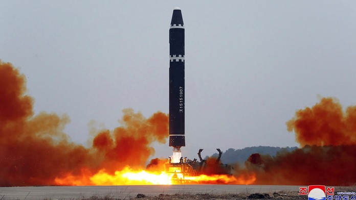 Balistickú strelu sme odpálili ako varovanie pre Washington a Soul, odkazuje Severná Kórea