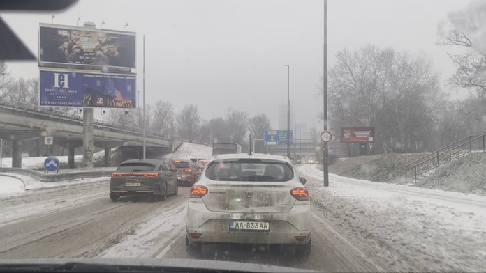 Kolóny v Bratislave. Zhustená premávka je na viacerých úsekoch