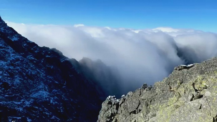 Padajúce oblaky v Tatrách.