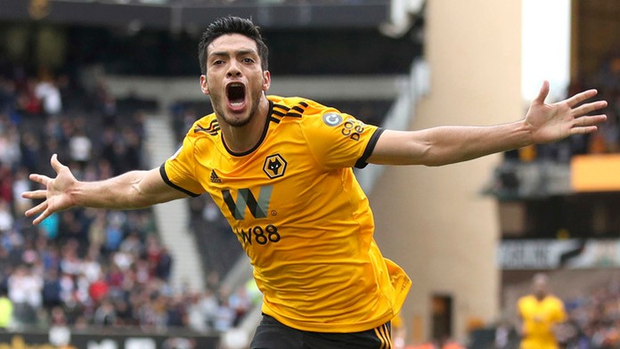 Raul Jimenez z Wolverhamptonu Wanderers sa teší z gólu proti Burnley. 