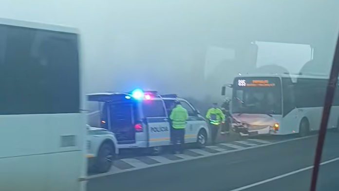 Nehoda autobusu smerom z Popradu na Svit