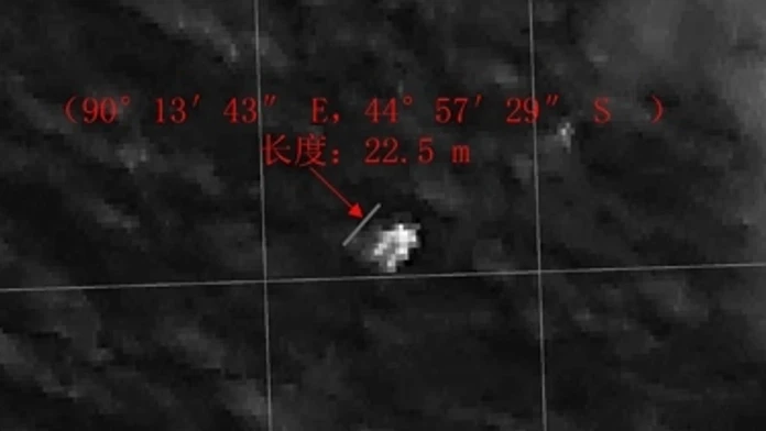 Malaysia_Plane-46ef1a02089d400baac3b569c9882e1e.JPEG