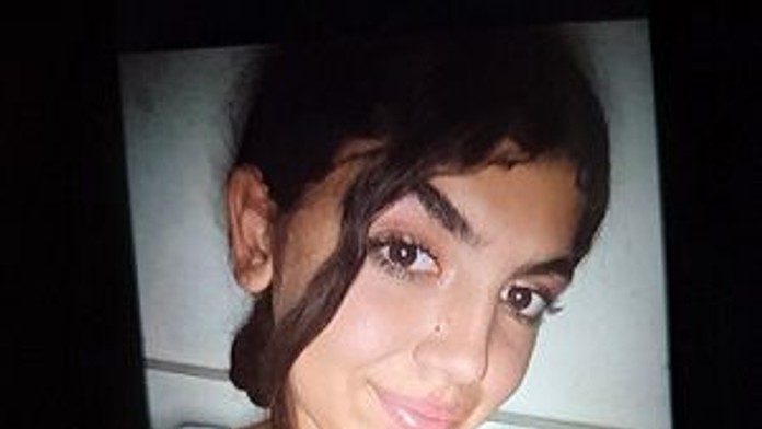 Na snímke 14-ročná Štefánia Galbová, po ktorej pátra polícia.