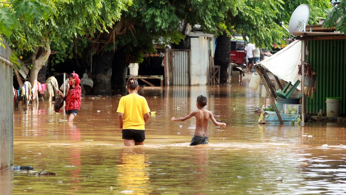 Záplavy v Indonézii.