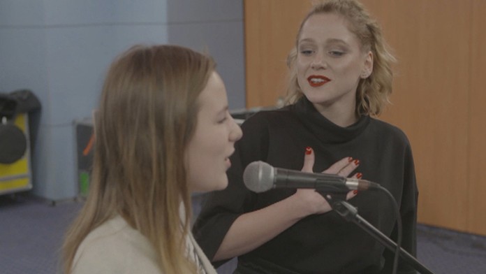 Emma Drobná sa vracia do SuperStar! Pomôžu jej cenné rady mladej speváčke?